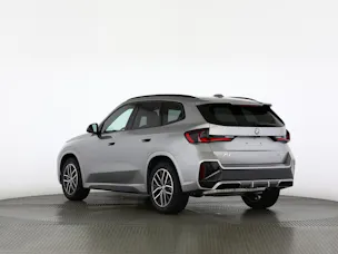 BMW X1 30e xDrive paddles