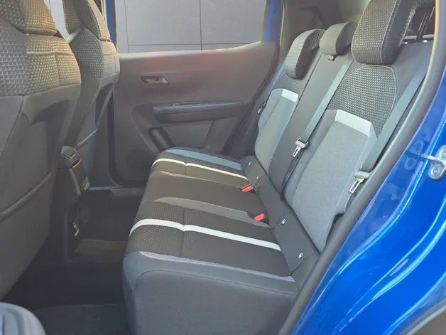 OPEL Frontera 1.2 T HEV Edition