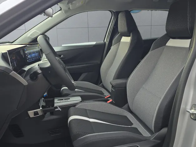 Opel Frontera 1.2 T HEV 145 Edition