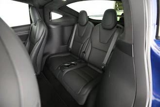 https://vehicle.imgix.net/4303513/d547be27-e9c0-4e7d-9e26-19a347cd2efe.jpg