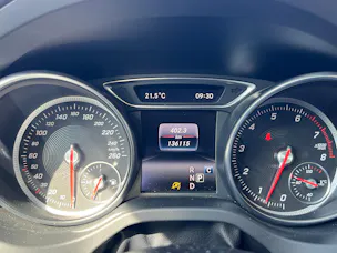 Mercedes-Benz GLA 250 AMG Line 4m