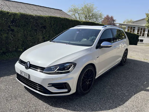 VW Golf VII Variant 2.0 TSI R 310 DSG 4motion