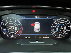 VW Golf VII Variant 2.0 TSI R 310 DSG 4motion