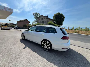 VW Golf VII Variant 2.0 TSI R 310 DSG 4motion