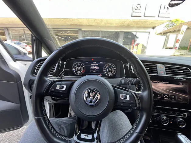 VW Golf VII Variant 2.0 TSI R 310 DSG 4motion