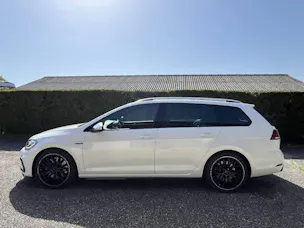 VW Golf VII Variant 2.0 TSI R 310 DSG 4motion