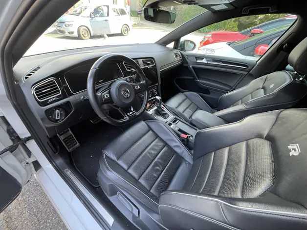 VW Golf VII Variant 2.0 TSI R 310 DSG 4motion
