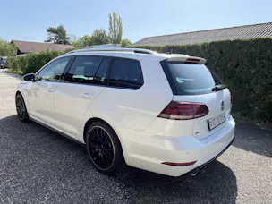 VW Golf VII Variant 2.0 TSI R 310 DSG 4motion