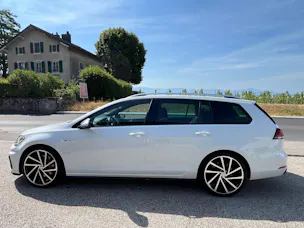 VW Golf VII Variant 2.0 TSI R 310 DSG 4motion
