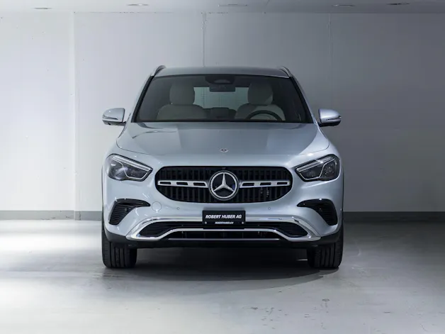 Mercedes-Benz GLA 250 e "EQ Star"