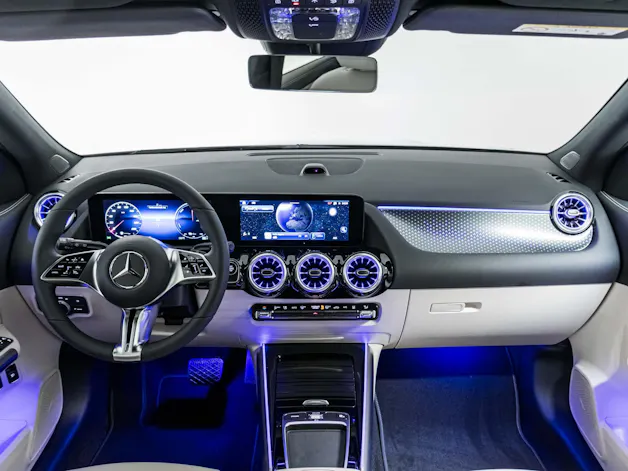 Mercedes-Benz GLA 250 e "EQ Star"