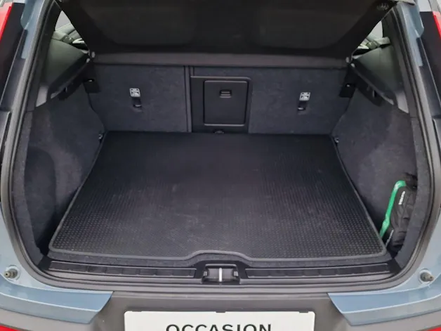 Volvo XC40 P6 Plus