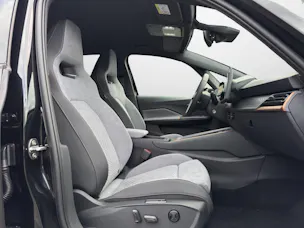 Cupra Born 79 kWh e-Boost Adrenaline