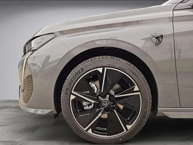 Peugeot 308 e GT 54kWh