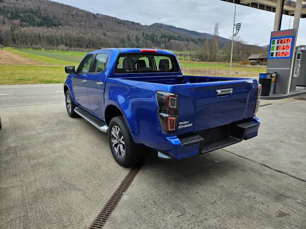 Isuzu D-MAX 1.9 CrewCab N60F 4x4 AT