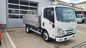 Isuzu M55 40Km/h