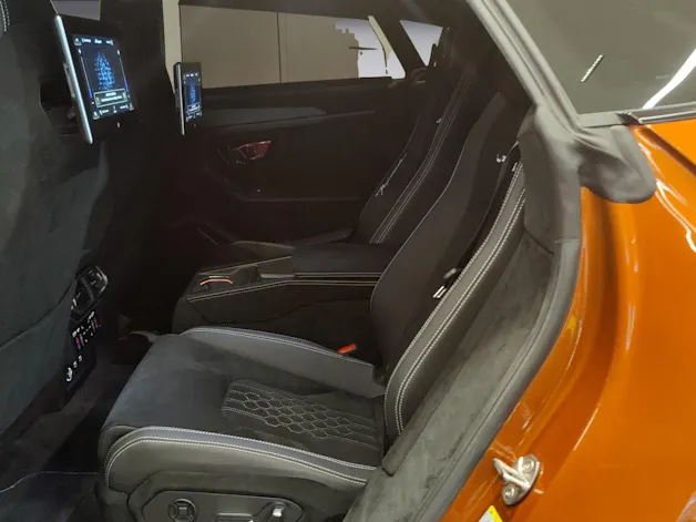 Lamborghini Urus Performante SCV12