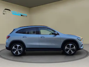 Mercedes-Benz GLA 250 4Matic 8G-DCT Swiss Star