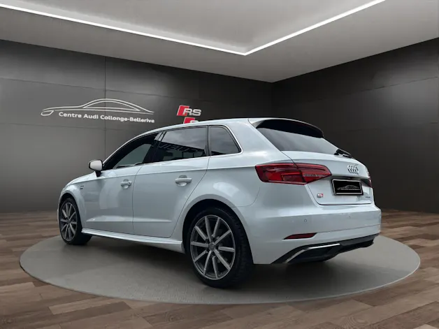 Audi A3 Sportback 1.4 e-tron Sport S-tronic