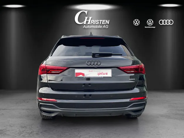 Audi Q3 40 TFSI S line quattro S-tronic