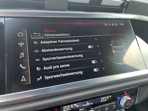 Audi Q3 40 TFSI S line quattro S-tronic