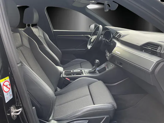 Audi Q3 40 TFSI S line quattro S-tronic