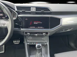 Audi Q3 40 TFSI S line quattro S-tronic