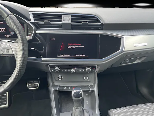 Audi Q3 40 TFSI S line quattro S-tronic