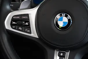 BMW 330e x DriveTouring M Sport Steptronic