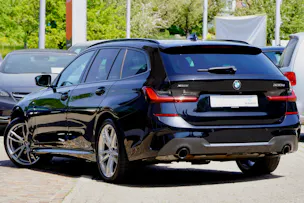 BMW 330e x DriveTouring M Sport Steptronic