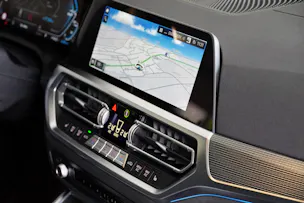 BMW 330e x DriveTouring M Sport Steptronic