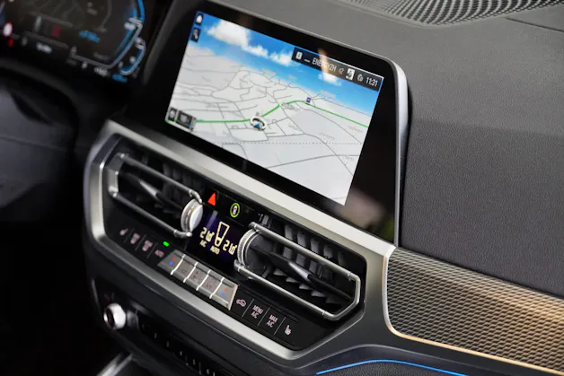 BMW 330e x DriveTouring M Sport Steptronic