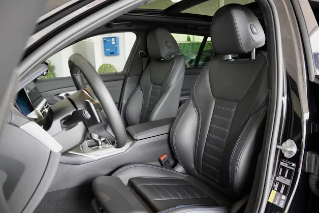 BMW 330e x DriveTouring M Sport Steptronic