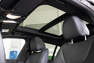 BMW 330e x DriveTouring M Sport Steptronic