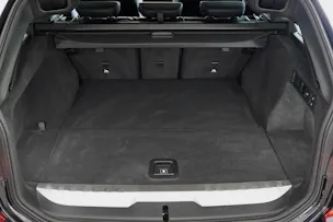 BMW 330e x DriveTouring M Sport Steptronic