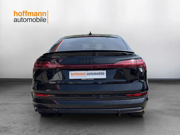 Audi e-tron 55 Sportback S Line Black Edition quattro