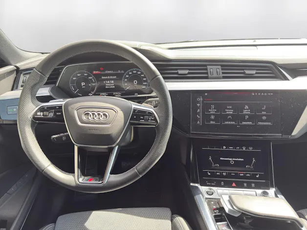 Audi e-tron 55 Sportback S Line Black Edition quattro
