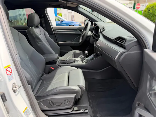 Audi NaviPLUS/Panoramadach/Anhängevorrichtung/verstellbare Dämpferregelung/SONOS Soundsystem/MatrixLED/Komfortschlüssel/