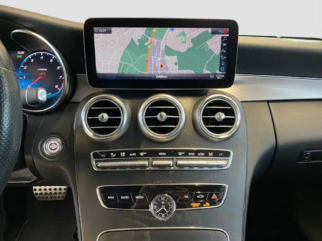 Mercedes-Benz C 200 AMG Line 4MATIC Cabriolet