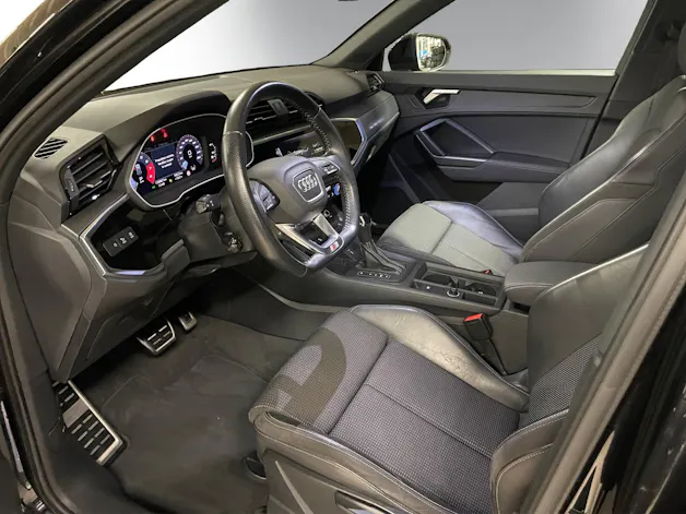 Audi Q3 35 TFSI adv Attraction