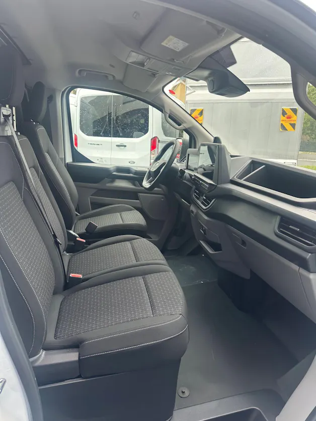 Ford Transit Custom Van 320 L1 2.0 EcoBl Trend/136CV/4x4 Aut.