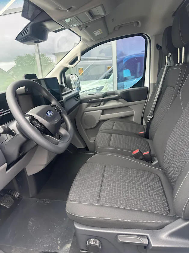 Ford Transit Custom Van 320 L1 2.0 EcoBl Trend/136CV/4x4 Aut.