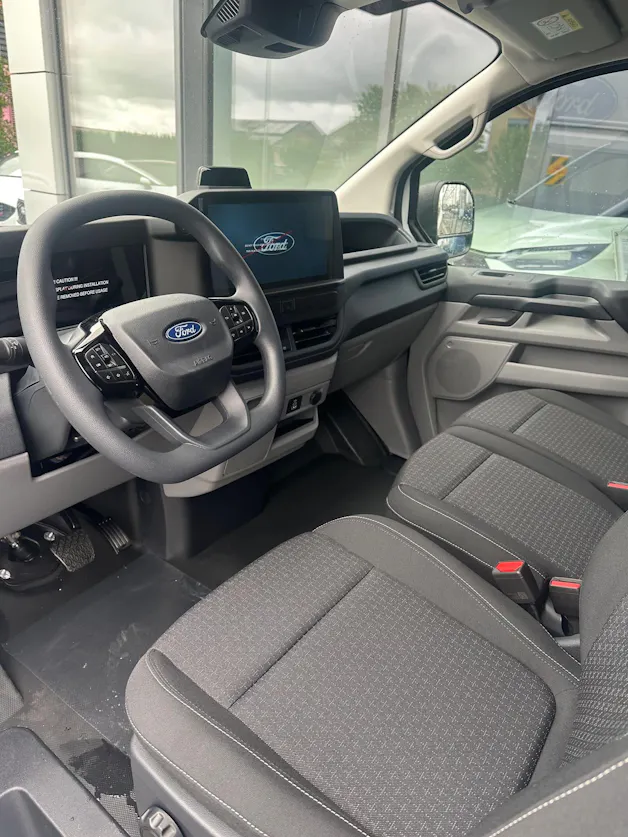 Ford Transit Custom Van 320 L1 2.0 EcoBl Trend/136CV/4x4 Aut.