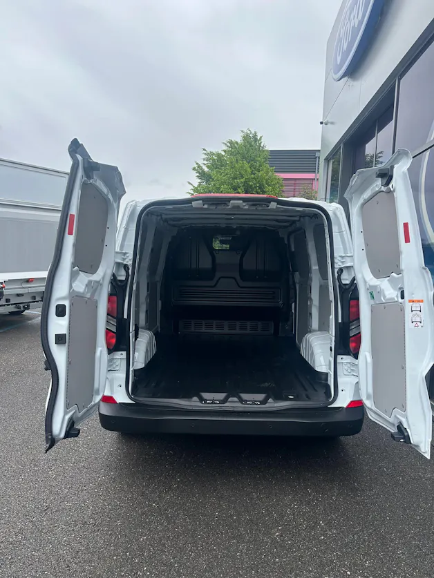 Ford Transit Custom Van 320 L1 2.0 EcoBl Trend/136CV/4x4 Aut.
