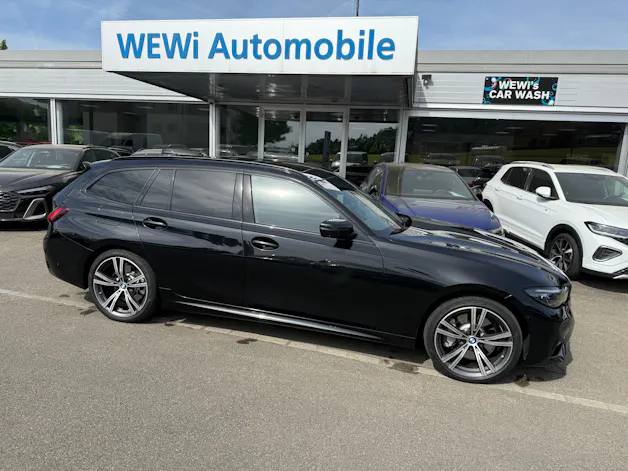 BMW 330e x DriveTouring M Sport Steptronic