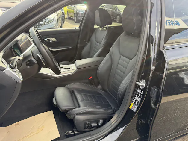 BMW 330e x DriveTouring M Sport Steptronic