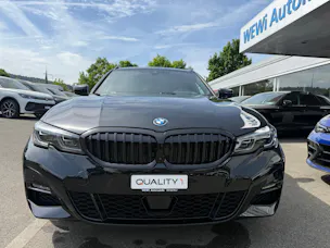 BMW 330e x DriveTouring M Sport Steptronic