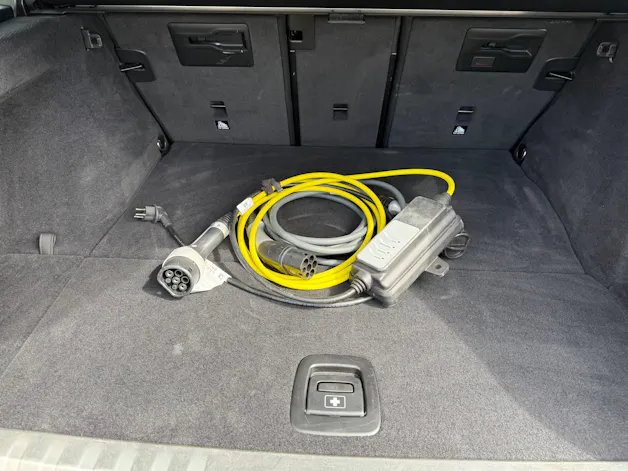 BMW 330e x DriveTouring M Sport Steptronic
