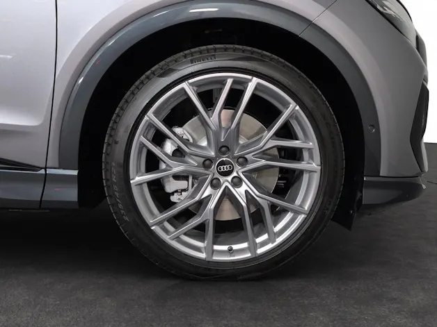 Audi Q4 e-tron 45 Edition Swiss Ski quattro