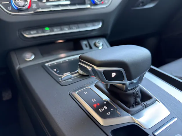 Audi Q5 55 TFSI e sport quattro